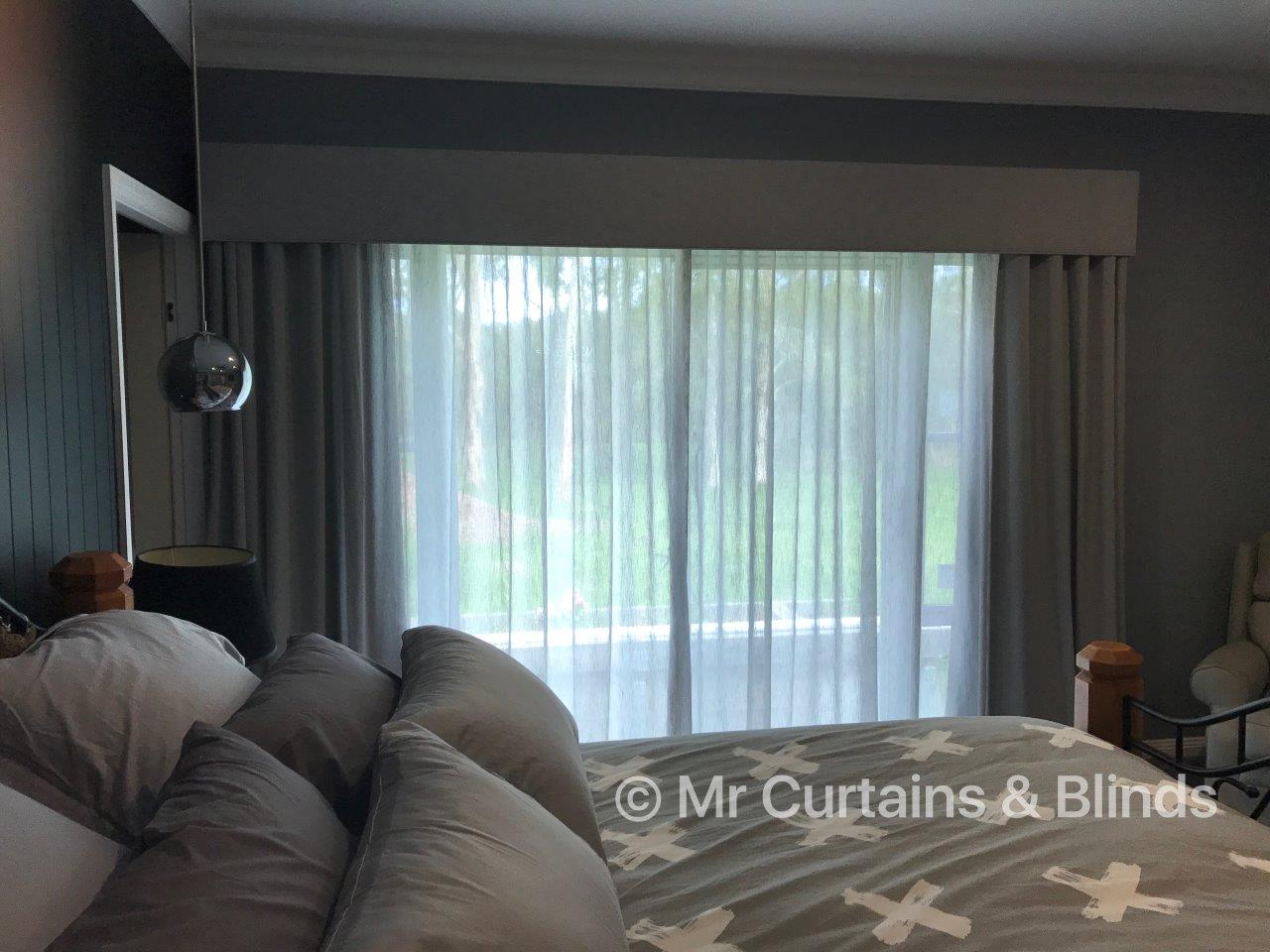 Sfold Sheer Curtains with Blockout lining and Pelmet